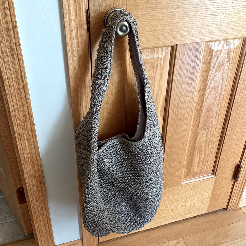 Large woven Banana Republic Tote